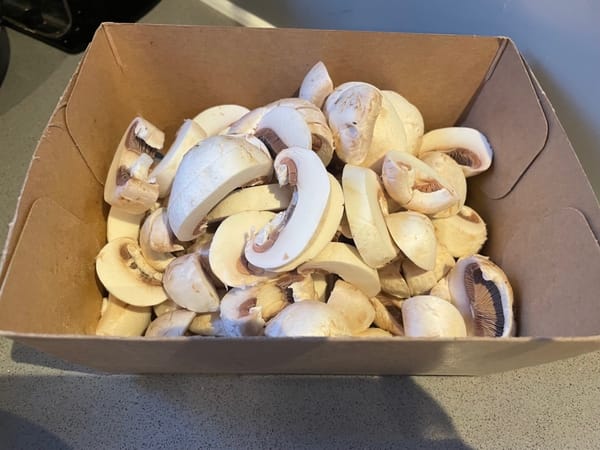 Champignons (tranchés)