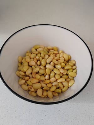 200 grammi di soia ammollata