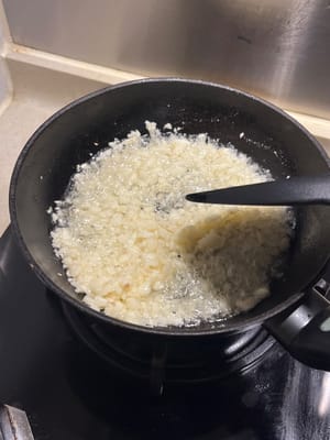 炒到蒜蓉变色