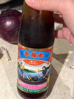 蚝油一匙羹半