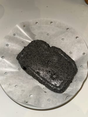 然后放在铺有蒸盘的盘子上