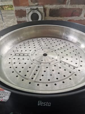 Preparate una pentola piena d'acqua e aspettate che l'acqua bolla.