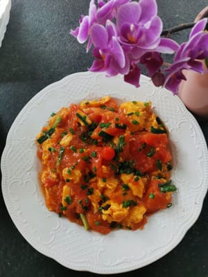 煮熟后，将其放在盘子上即可食用。