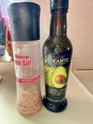 sale marino, due cucchiaini di olio di avocado