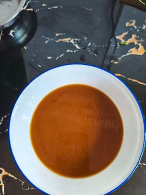 etwas Salz, 20 ml Sojasauce, 1 Teelöffel Austernsauce, 10 ml Wasser