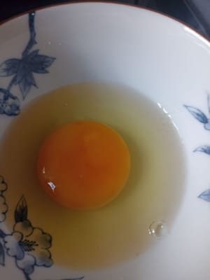 Rompi le uova