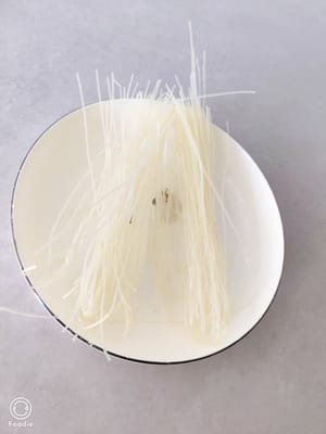 50 g di vermicelli secchi