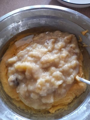 Mezclar los plátanos y remover bien.