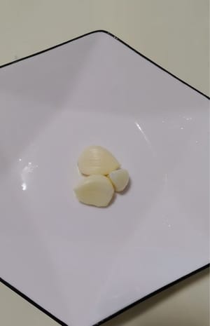 3 cloves of garlic