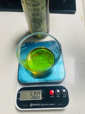 Siapkan minyak zaitun.