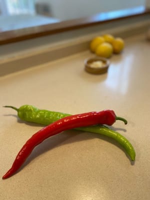 Piments verts et rouges