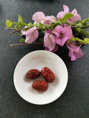 granos de dátiles rojos