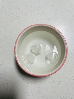 65 g di acqua ghiacciata