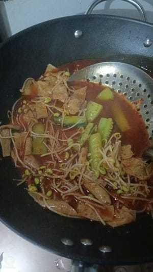 After cooking, remove from the water and place at the bottom of the bowl