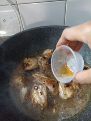 Tambahkan 1 tsp rice wine