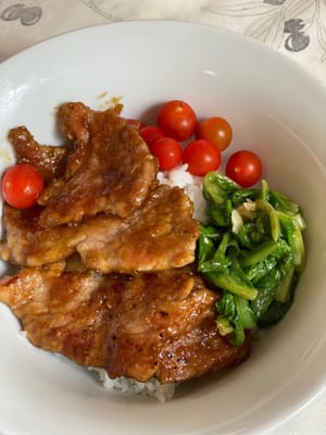 También queda rico acompañarlo con arroz y espinacas salteadas.
