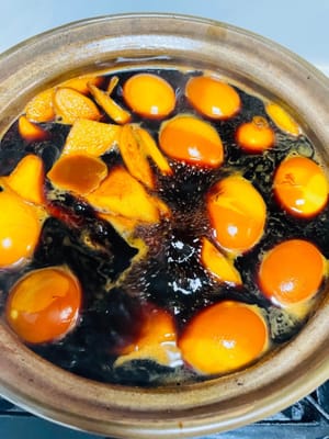 Pada hari ketiga, jahe sudah sangat beraroma sehingga bagian dalam telur pun berwarna merata. Itulah yang disebut benar-benar beraroma. Cuka jahe yang dibeli di toko hanya memiliki cangkang yang berubah warna dan tidak berasa. Beberapa cuka jahe untuk ibu pascapersalinan dapat direndam selama setengah bulan.
