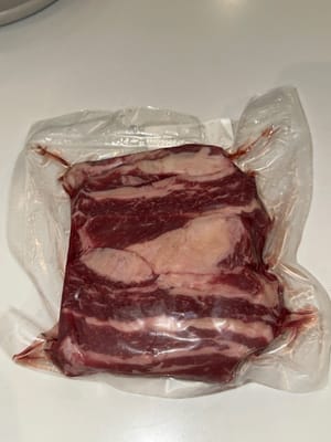 Rindfleisch (in Scheiben geschnitten)