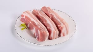 梅花肉或五花肉或排骨约500克