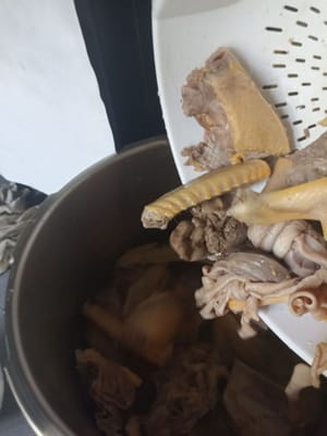 Das Entenfleisch hinzufügen