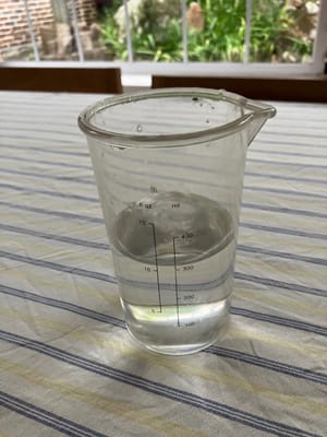 水