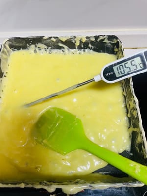 判斷糖熬好了沒:
 有溫度計:熬到150-155°C左右。
沒溫度計:從顏色判斷焦糖色的時候,滴一滴糖漿到冷水裡,拿出嚟如果是嘎嘣脆的硬糖,就ok了。