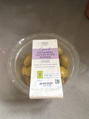 Beberapa buah zaitun