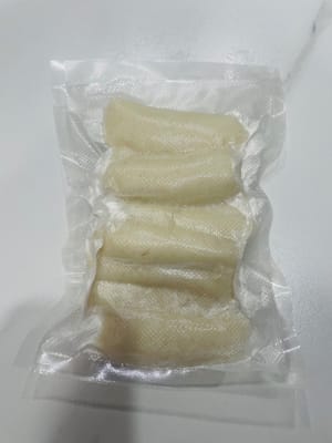 保存
吃不完的糍粑，用保鮮膜或保鮮袋包好，放入雪櫃冷藏。下次吃，拿出嚟煎一煎，兩面金黃；或炸一炸，更香！