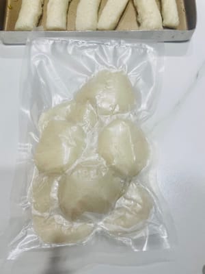 保存
吃不完的糍粑，用保鮮膜或保鮮袋包好，放入雪櫃冷藏。下次吃，拿出嚟煎一煎，兩面金黃；或炸一炸，更香！