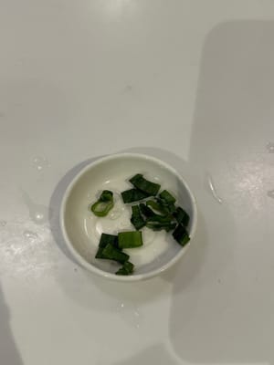 Green onions for garnish