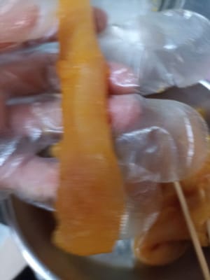 Nous prenons un morceau de viande et