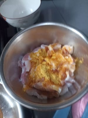 Ajoutez le bumbmu à la poitrine de porc et remuez, puis nous