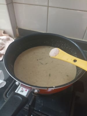 Ajouter 1/2 cuillère à café de sel