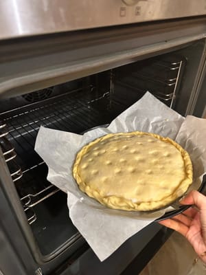 放入預熱至160°C的烤箱中烘烤30分鐘。