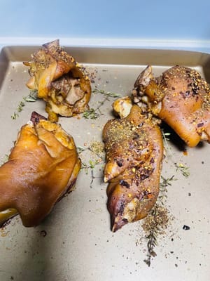 Precaliente el horno a 200 °C (390 °F). Hornee durante 13-15 minutos. Si prefiere una corteza más crujiente, hornee uno o dos minutos más, hasta que la superficie esté ligeramente dorada y crujiente.