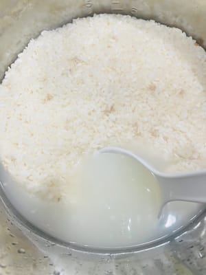 Beras fermentasi yang berhasil adalah ketika berasnya benar-benar terpisah dari tepinya dan memiliki banyak cairan yang mengapung.