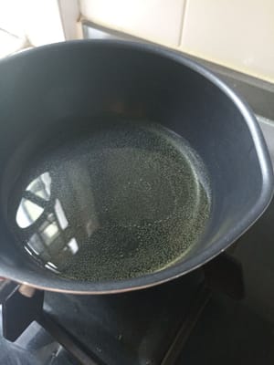 加入适量的油