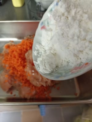 20 g Maisstärke hinzufügen
