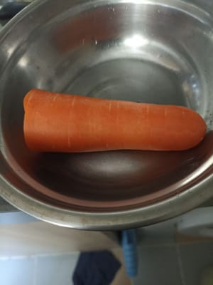 Eine halbe Karotte