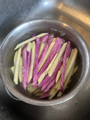 Wash and immerse in water for at least 3 times to remove starch