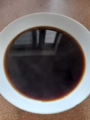 黒砂糖水を濾すのを忘れないでください