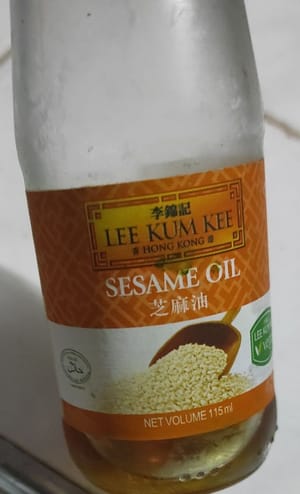 Qualche goccia di olio di sesamo
