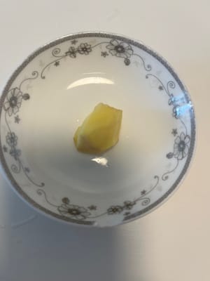 Pequeño trozo de jengibre