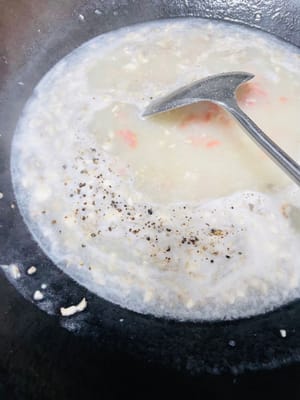 加入鮮牛油煮開即可。