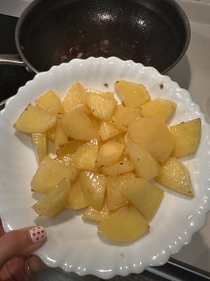 In the same pan, sear the potato slightly. Reserve as well