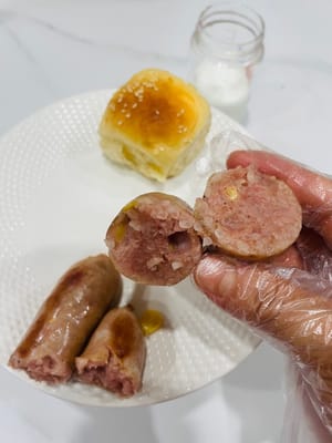 可以煎著吃、烤著吃、直接吃(味道不鹹,當零食也合適),配早餐一流。忍住,別吃太多,因為會胖~