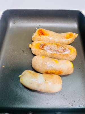 可以煎著吃、烤著吃、直接吃(味道不鹹,當零食也合適),配早餐一流。忍住,別吃太多,因為會胖~