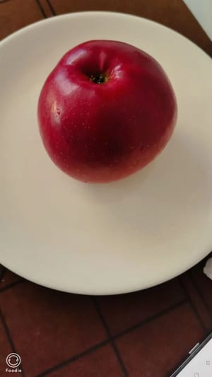 ein Apfel