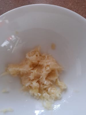 Garlic that has been pureed