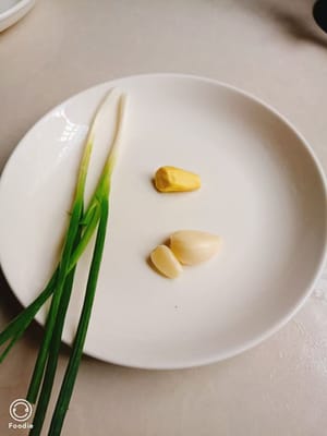 葱.蒜各10克.姜5克
